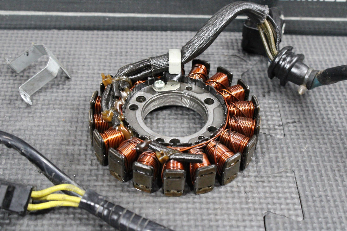 2000 SUZUKI 00 - 04 DRZ400 STATOR MAGNETO ROTOR FLYWHEEL ALTERNATOR 32101 - 29F11 - hggarage