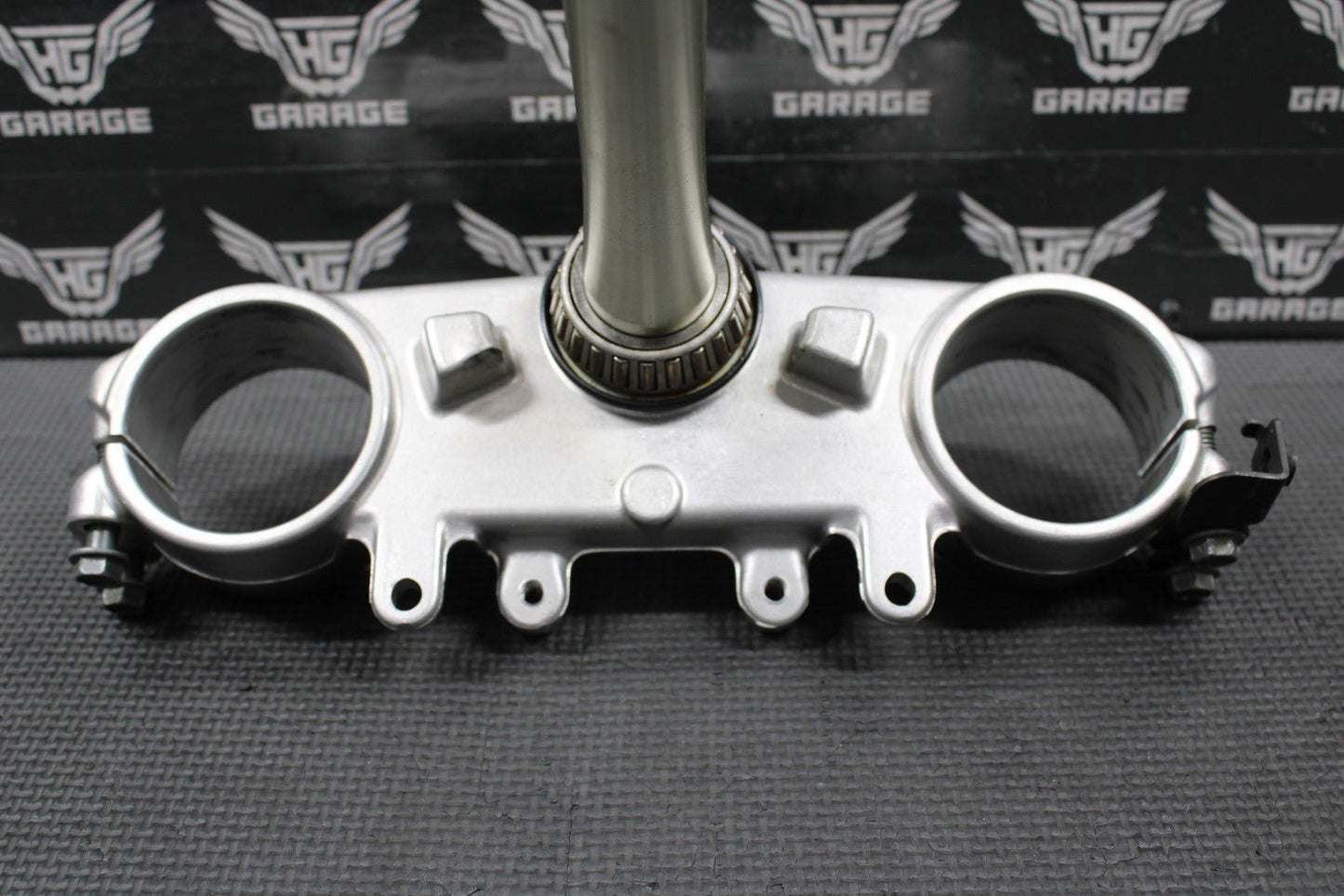 2003 YAMAHA YZ125 OEM FRONT FORKS CLAMP LOWER TRIPLE TREE STEM 5UN - 23340 - L0 - 00 - hggarage