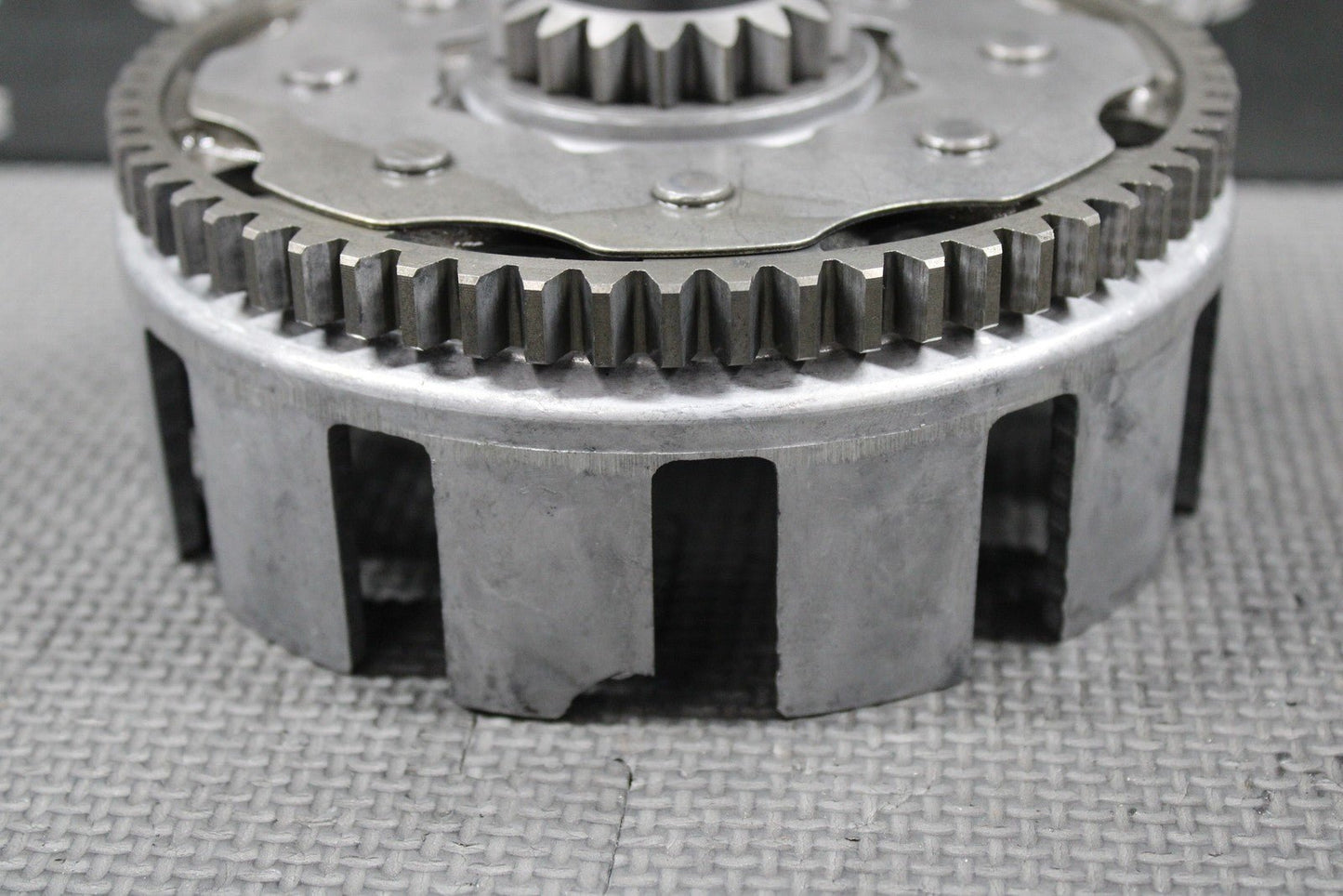 1988 87 - 89 HONDA CR250R OEM CLUTCH BASKET RING GEAR 22100 - KZ3 - 000 - hggarage