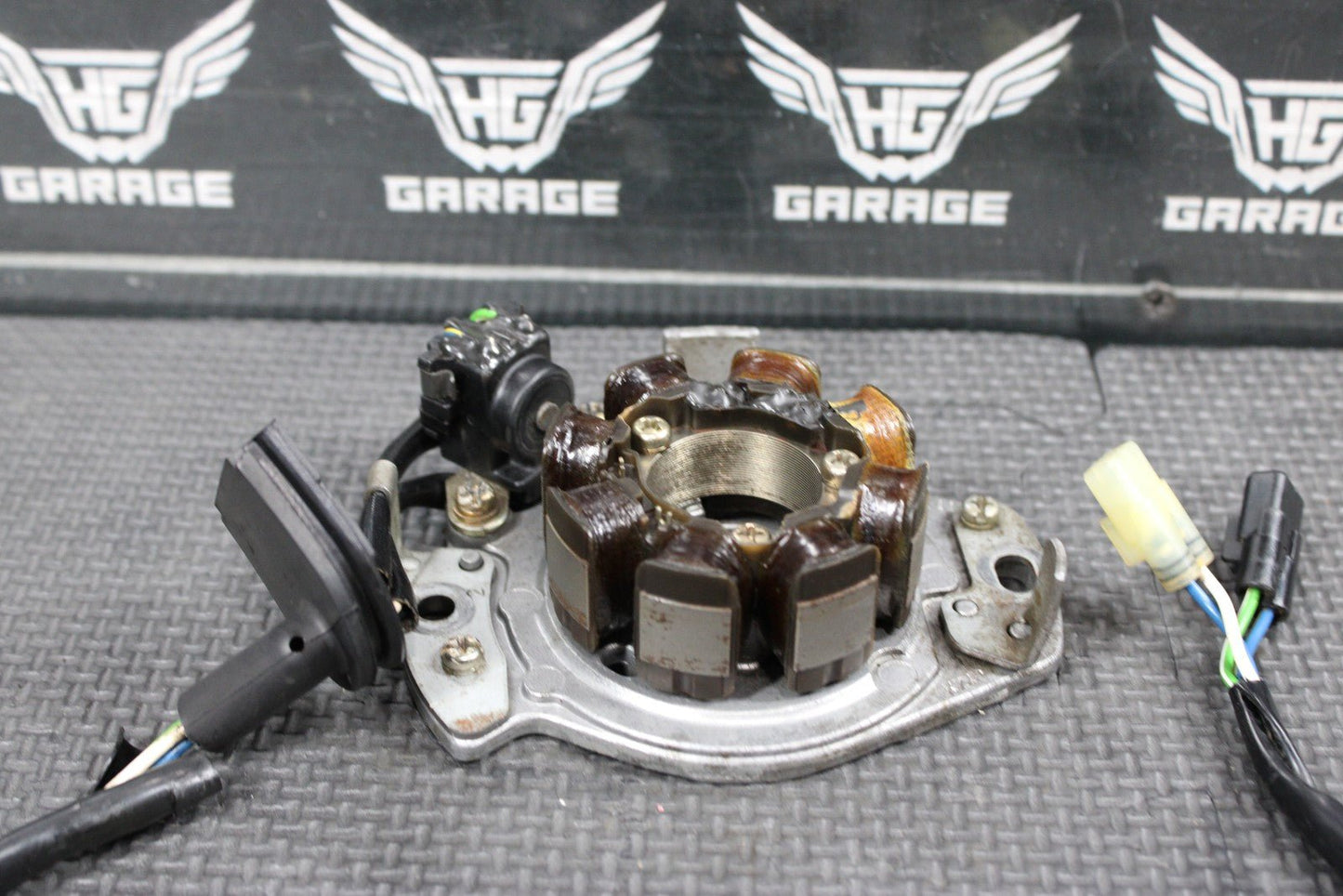 1998 HONDA CR125R OEM STATOR MAGNETO ROTOR FLYWHEEL 31100 - KZ4 - J02 - hggarage