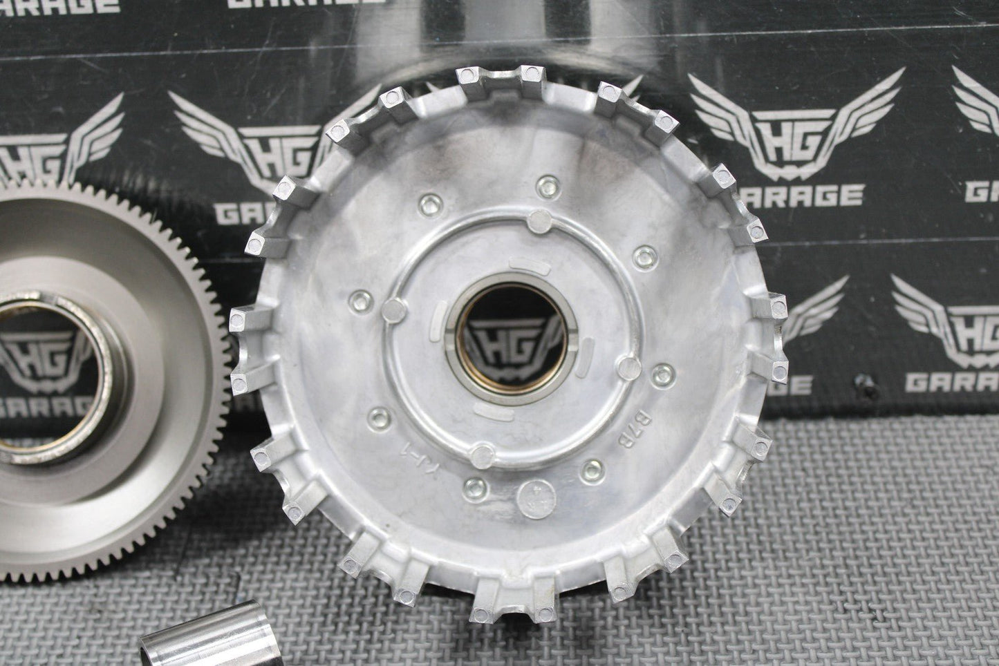 2022 YAMAHA 21 - 22 WR250F YZ250F FX OEM CLUTCH BASKET ONE WAY STARTER GEAR NICE! - hggarage