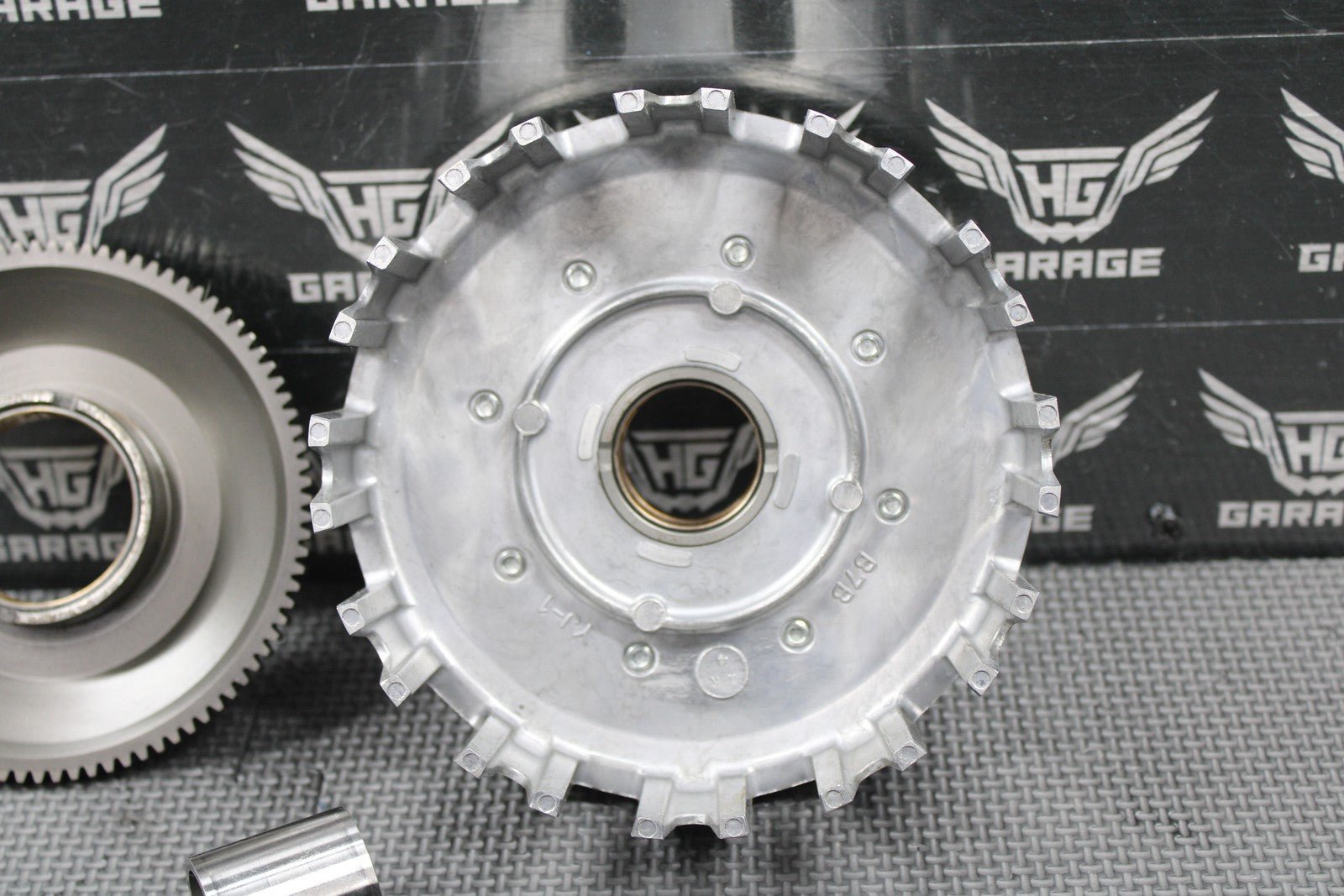2022 YAMAHA 21 - 22 WR250F YZ250F FX OEM CLUTCH BASKET ONE WAY STARTER GEAR NICE! - hggarage