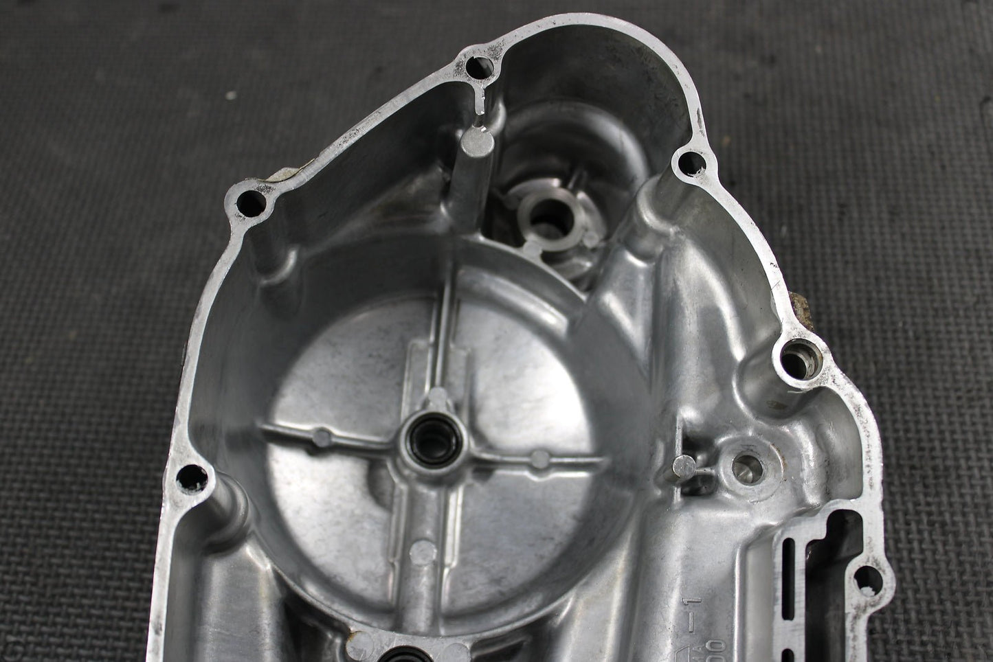2000 YAMAHA 00 - 03 TTR90 2003 TTR90E ENGINE MOTOR SIDE CLUTCH COVER - hggarage