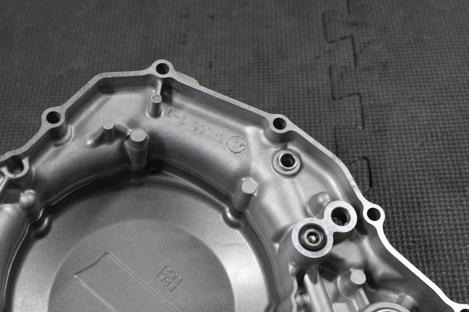 2006 YAMAHA YZ250F OEM INNER OUTER RIGHT SIDE CLUTCH COVER 5NL - 15415 - 00 - 00 - hggarage