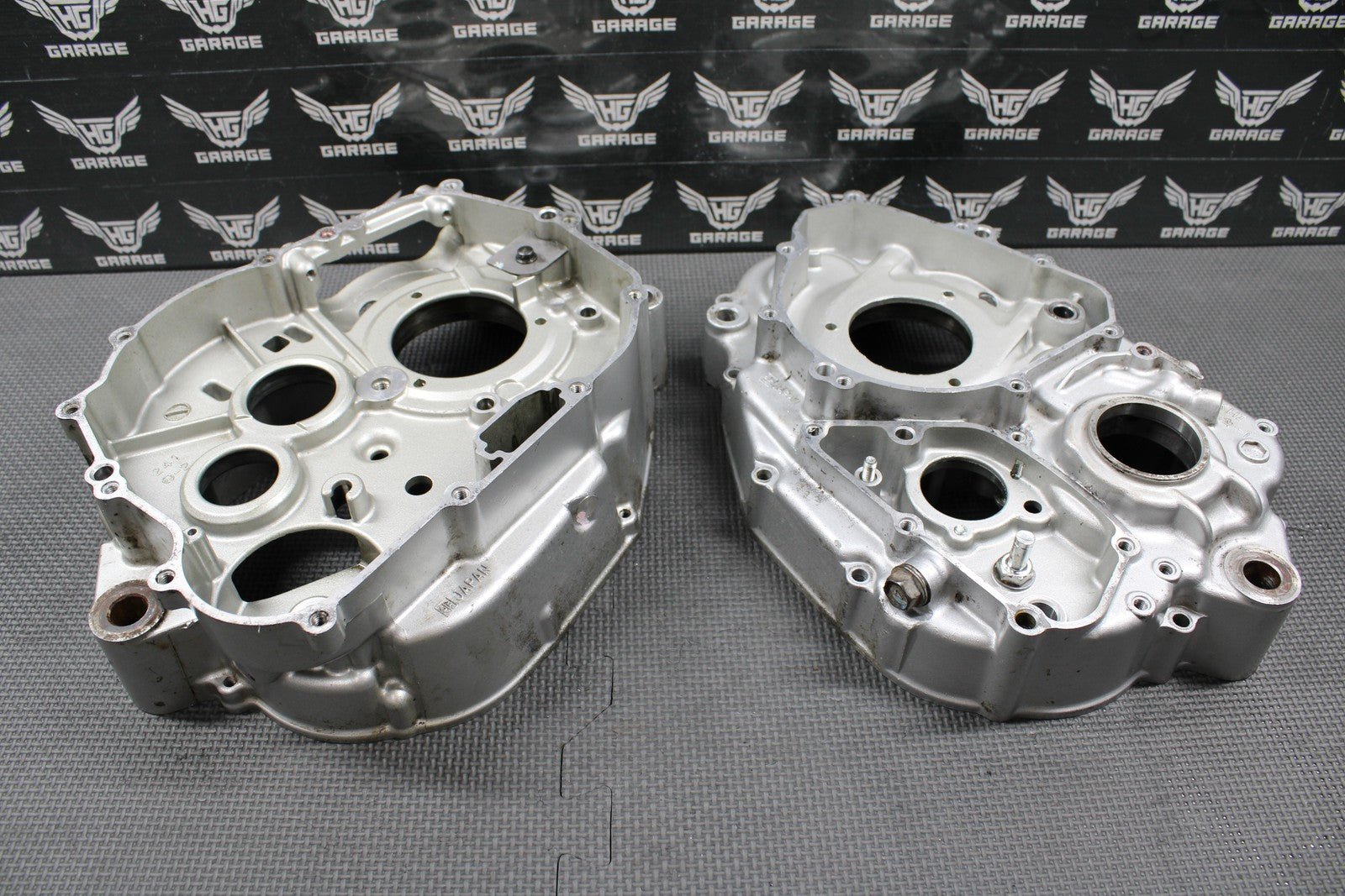 2009 KAWASAKI 09 - 14 KLX250 KLX250SF OEM ENGINE CRANKCASE CRANK CASES SET NICE! - hggarage
