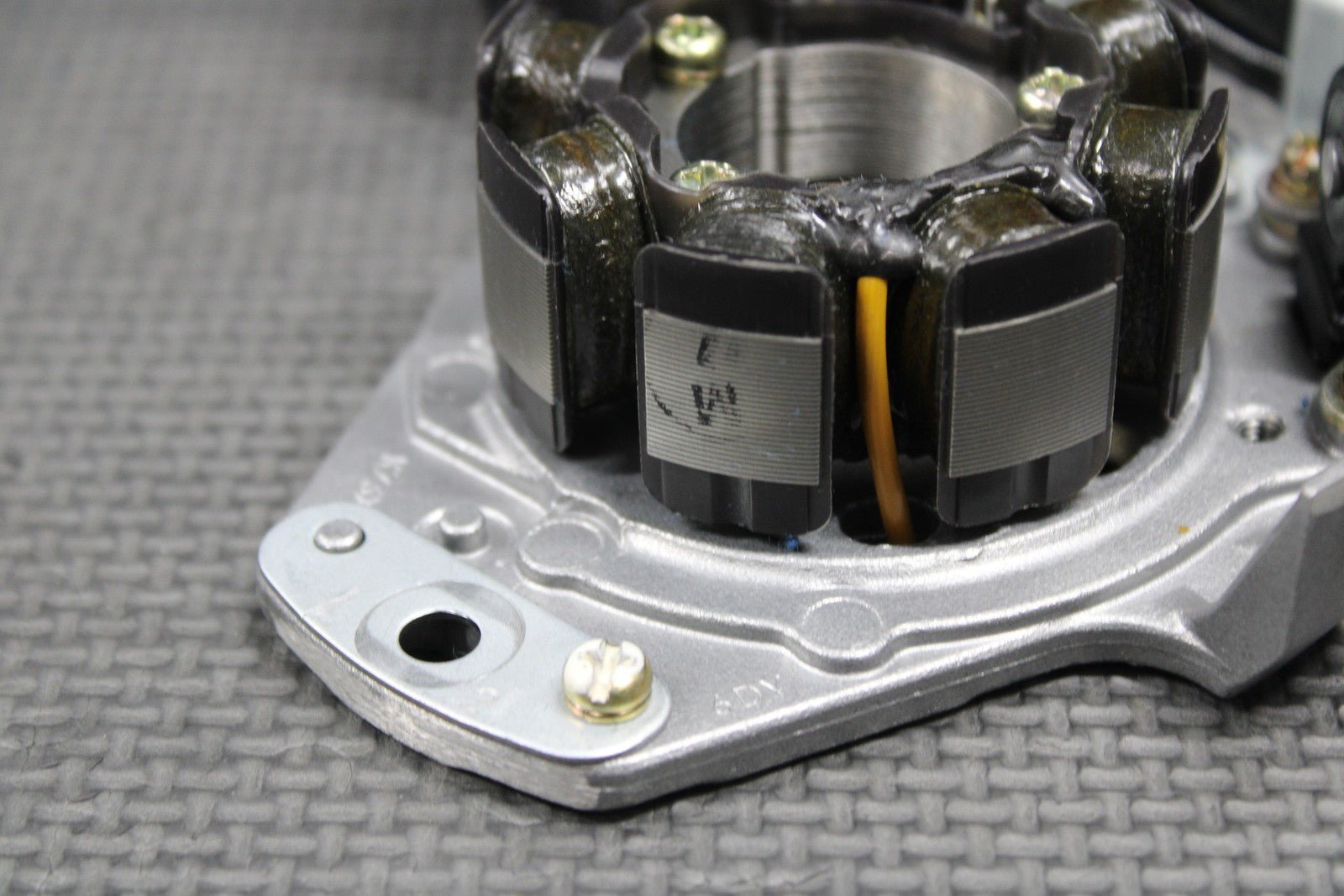 2003 HONDA CR250R OEM DENSO KZ3X STATOR MAGNETO GENERATOR 31100 - KZ3 - L31 MINT! - hggarage