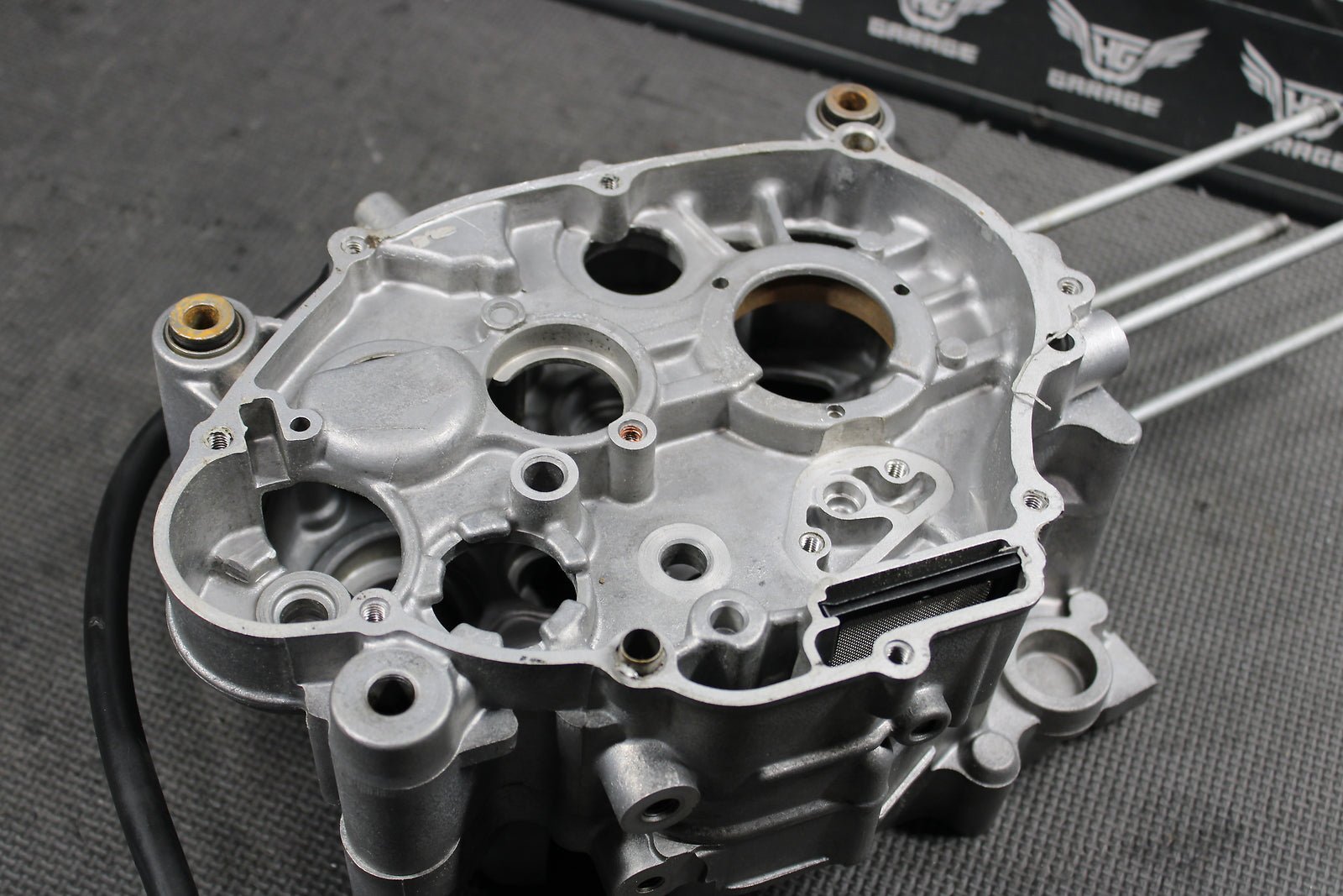 2000 Yamaha TTR90 OEM Left Right Engine Motor Crankcase Crank Cases Block - hggarage