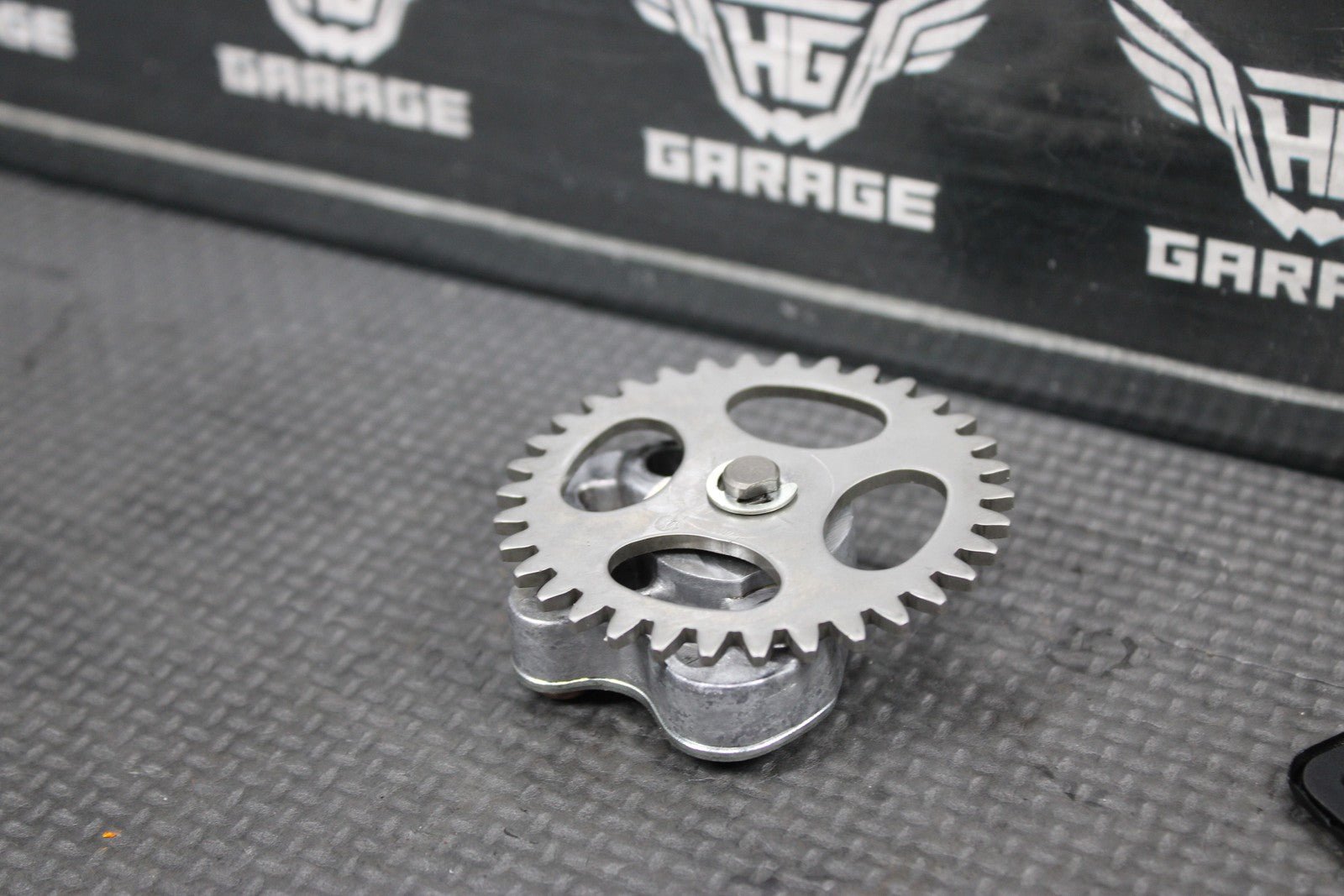 2000 YAMAHA 00 - 03 TTR125 TTR125L OEM ENGINE MOTOR OIL PUMP FEED 5AP - 13300 - 00 - 00 - hggarage