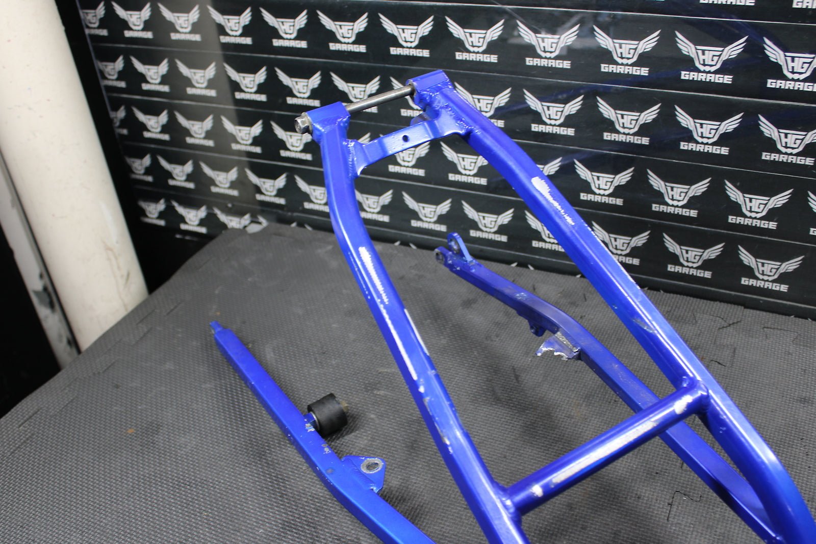 2000 YAMAHA 2001 YZ250F 2000 2001 YZ426F OEM REAR BACK SUB FRAME SUBFRAME - hggarage