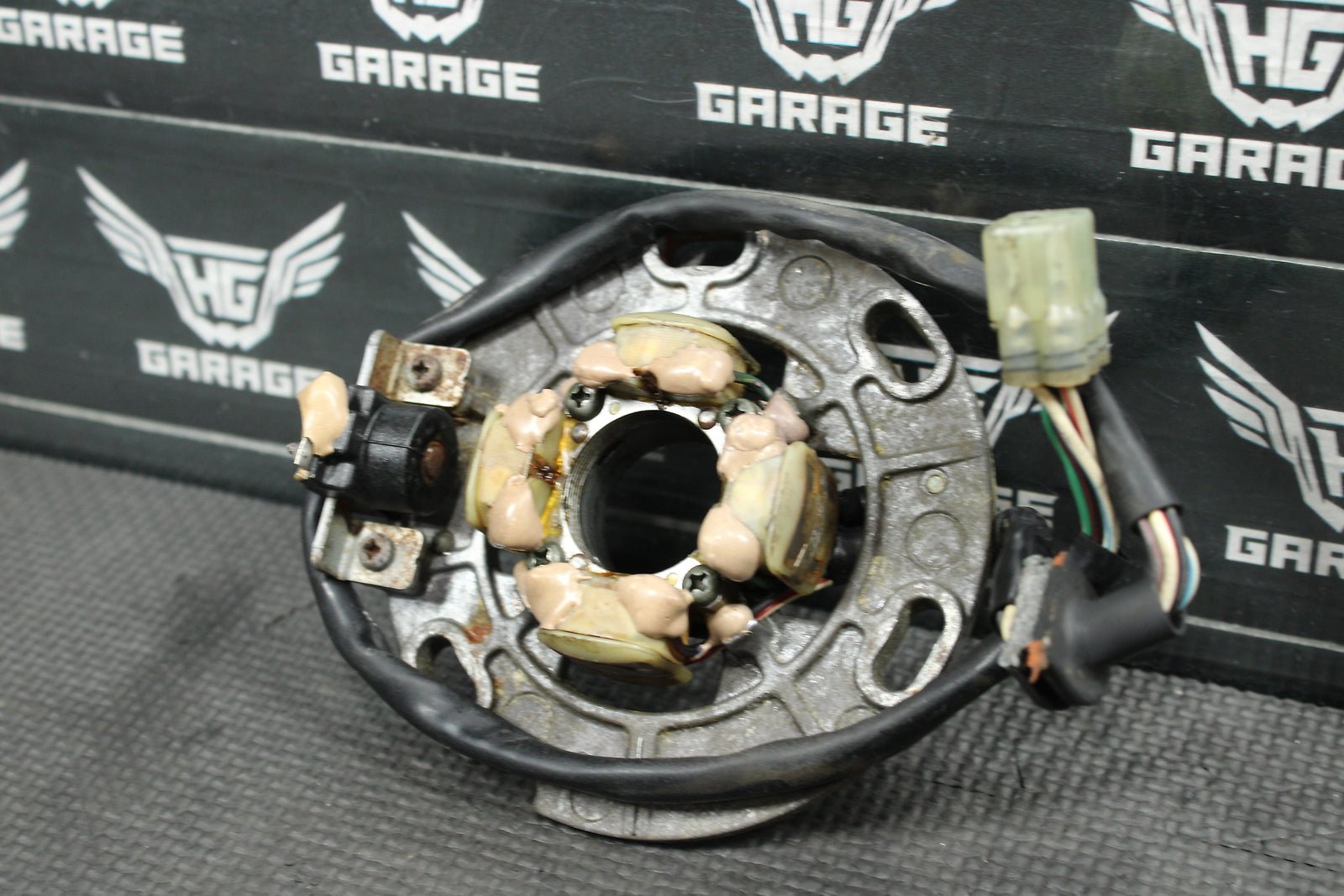 2002 02 - 04 YAMAHA YZ125 OEM STATOR MAGNETO ROTOR FLYWHEEL 4SS - 85560 - 02 - 00 - hggarage