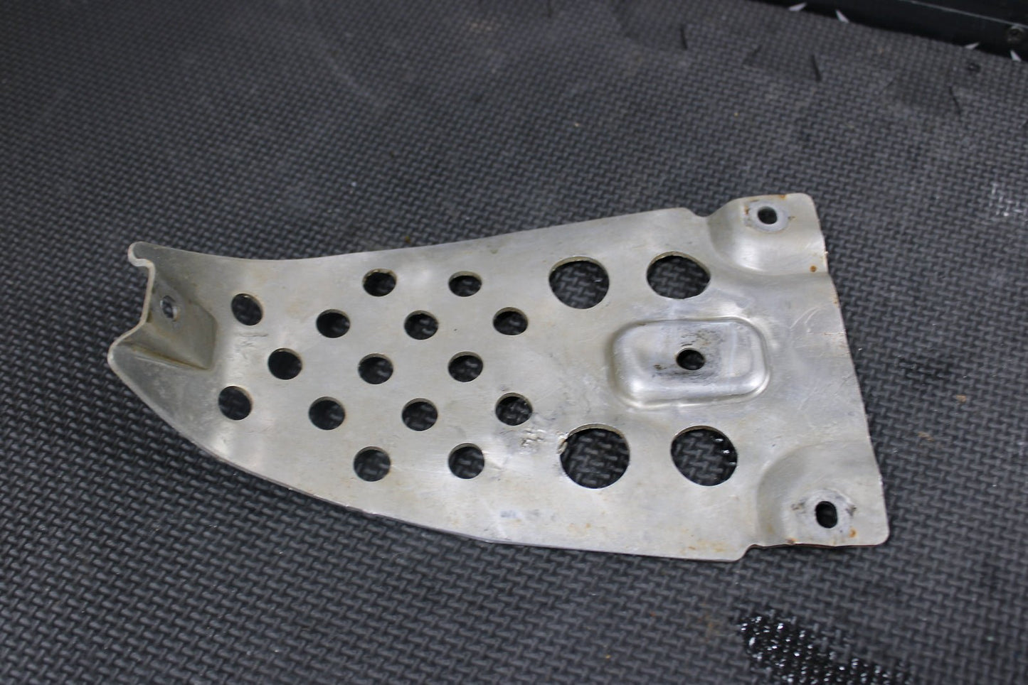 2004 KAWASAKI KX250F OEM LOWER BOTTOM SKID PLATE GUARD SHIELD 55020 - 0055 - hggarage