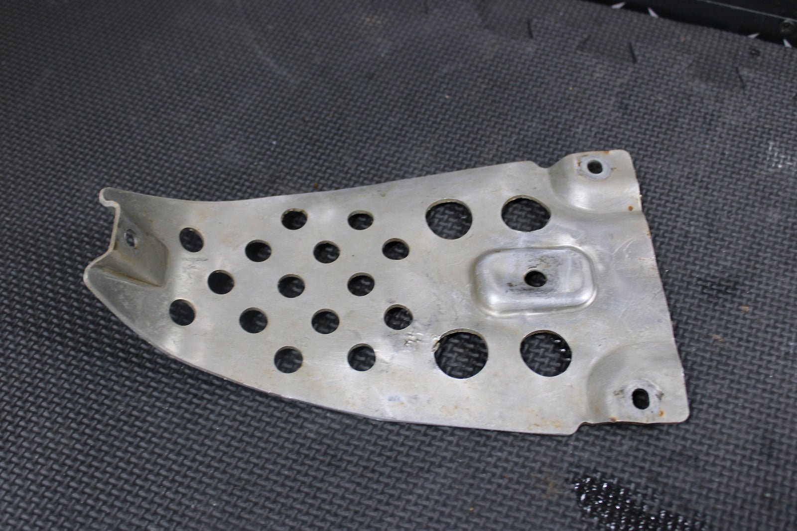 2004 KAWASAKI KX250F OEM LOWER BOTTOM SKID PLATE GUARD SHIELD 55020 - 0055 - hggarage