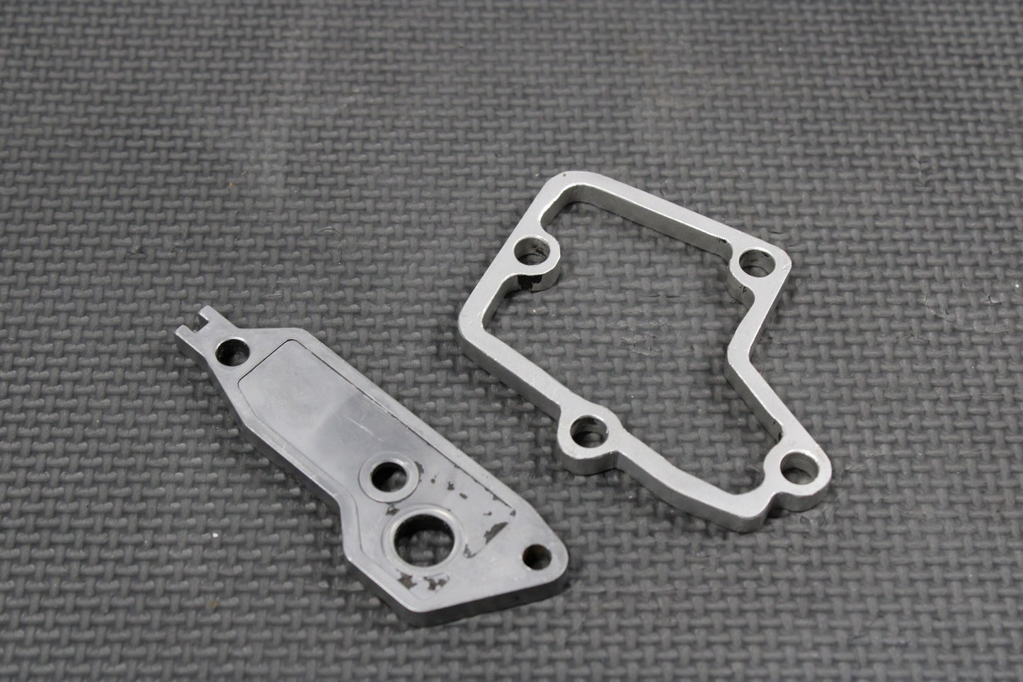 1986 KAWASAKI KDX200 OEM ENGINE POWER VALVE EXHAUST VALVE W CYLINDER COVERS - hggarage