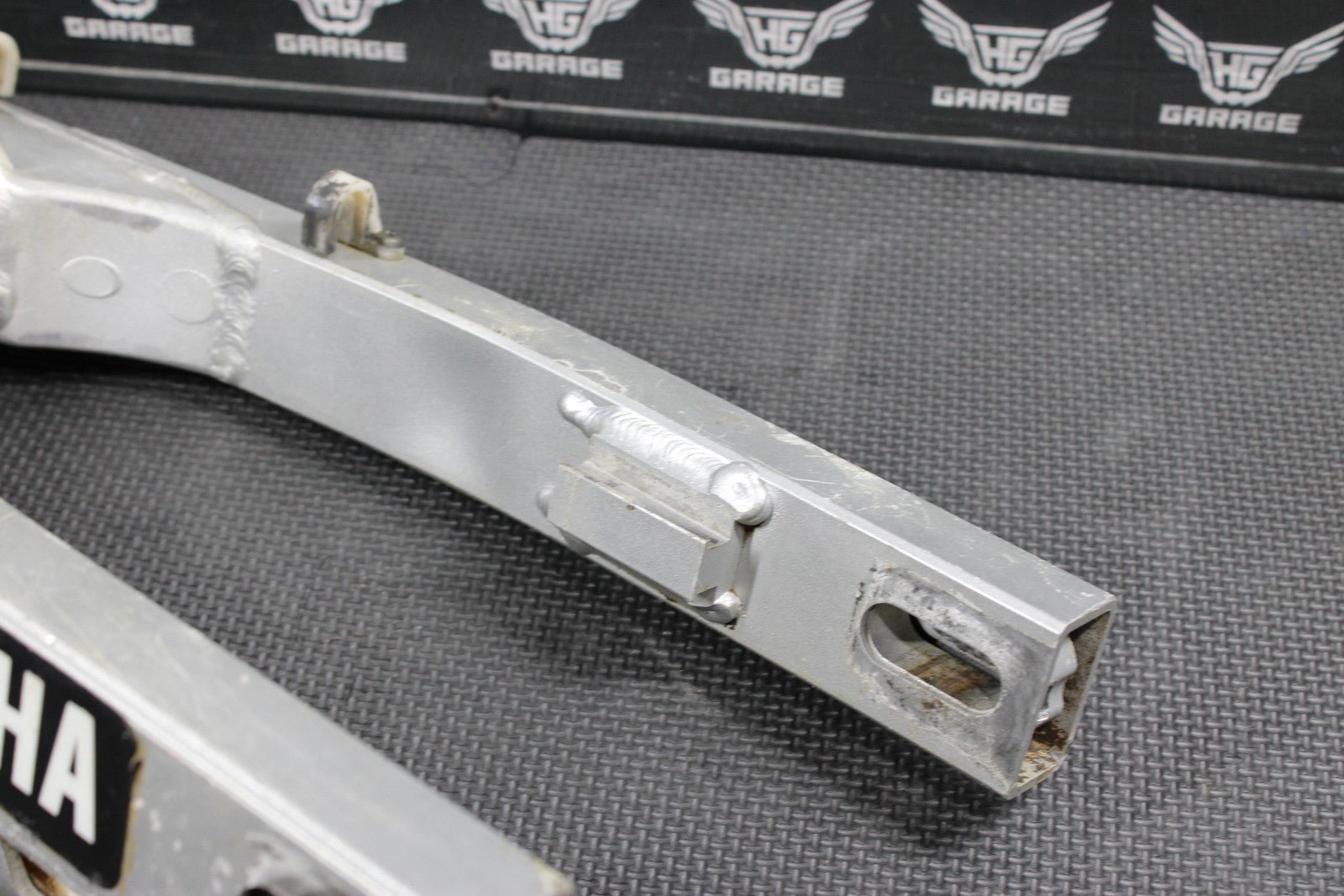 2007 03 - 18 YAMAHA YZ85 OEM SWINGARM SWING ARM SUSPENSION 5PA - 22110 - 00 - 00 - hggarage