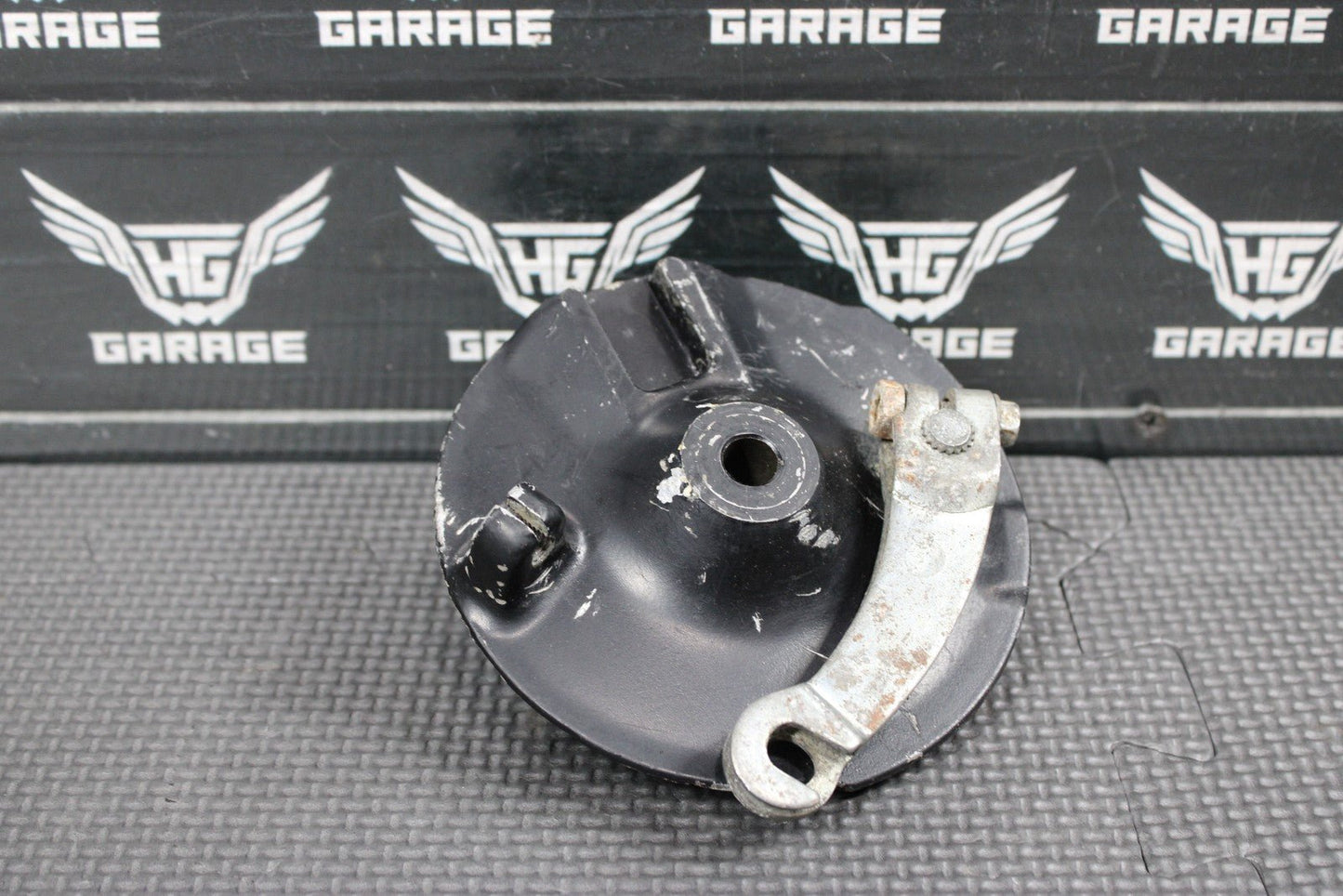 1985 YAMAHA PW80 OEM FRONT BRAKE DRUM ASSEMBLY 1YT - 25351 - 00 - 00 - hggarage