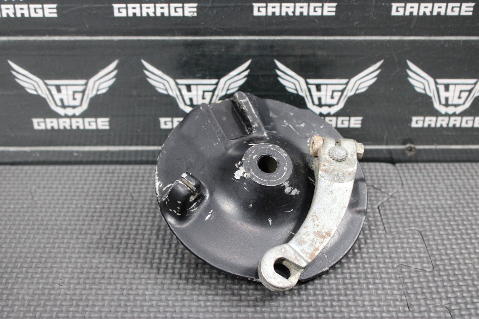 1985 YAMAHA PW80 OEM FRONT BRAKE DRUM ASSEMBLY 1YT - 25351 - 00 - 00 - hggarage