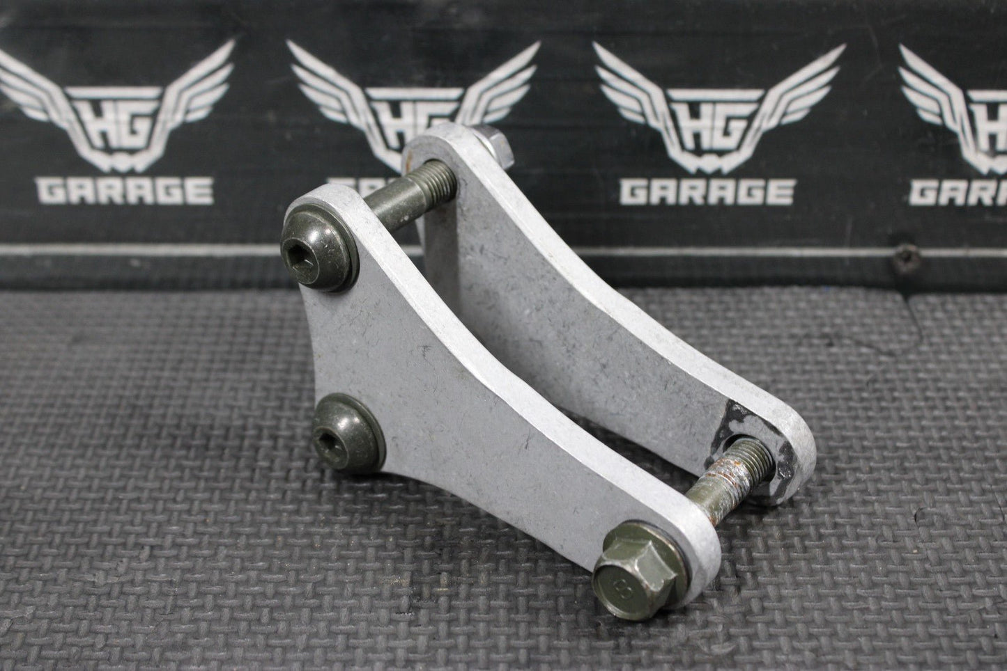 2005 YAMAHA 04 - 05 YZ450F OEM ENGINE MOTOR MOUNT STAY BRACKETS - hggarage