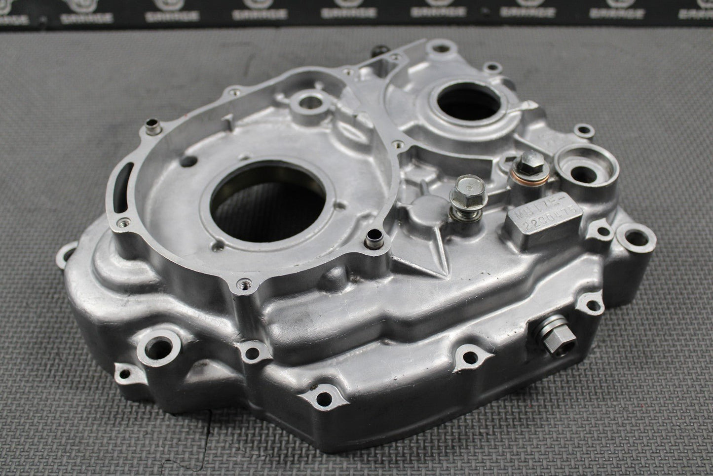 1989 HONDA 88 - 95 XR250R OEM LEFT ENGINE CRANKCASE CRANK CASE 11200 - KZ1 - 670 NICE! - hggarage
