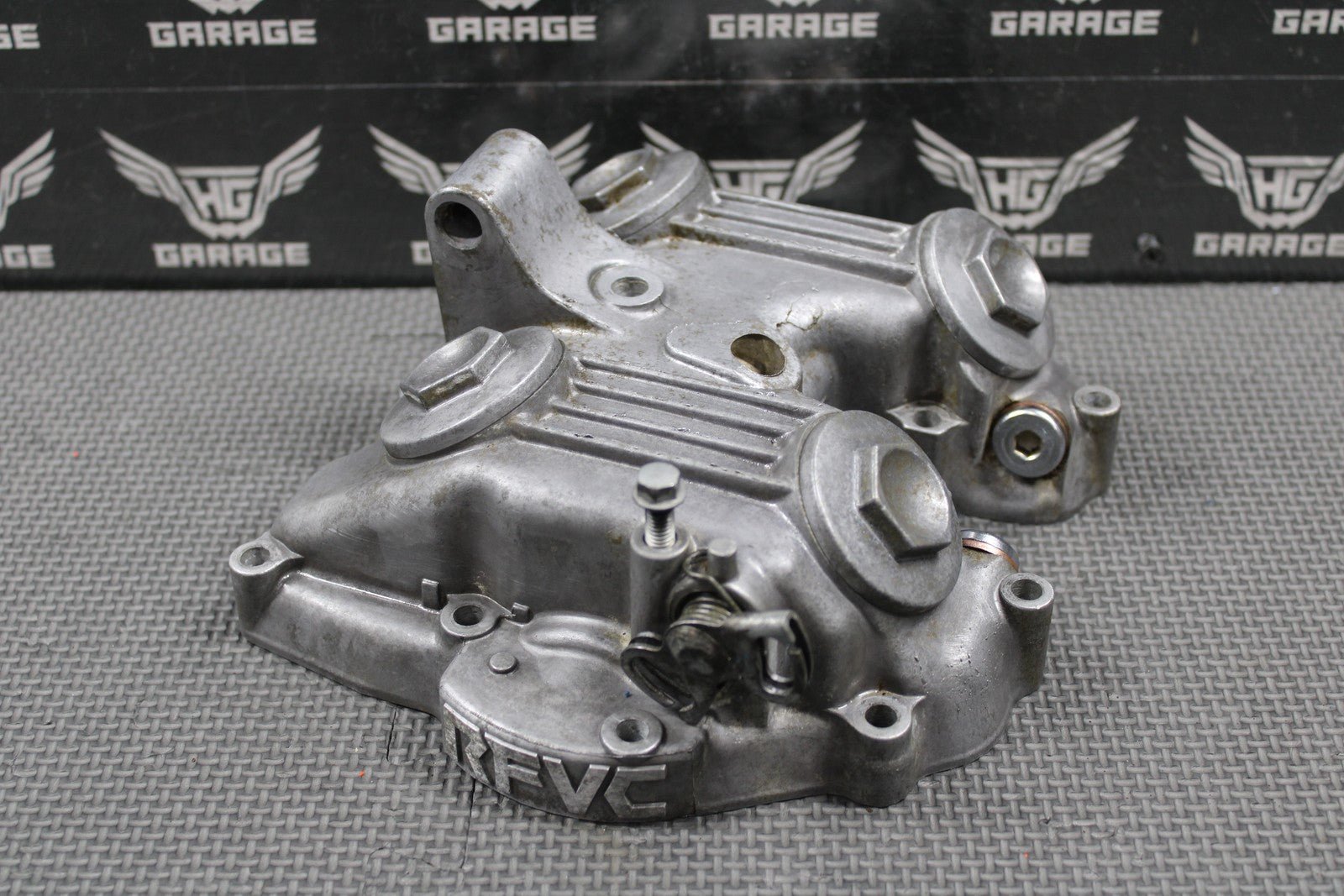 1991 HONDA 88 - 95 XR250R OEM CYLINDER HEAD VALVE COVER ROCKER ARMS TOP END NICE! - hggarage
