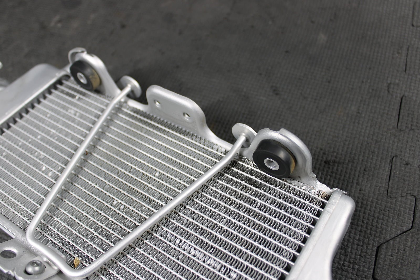 2007 YAMAHA 07 - 09 YZ450F OEM RIGHT ENGINE MOTOR COOLING COOLER RADIATOR - hggarage