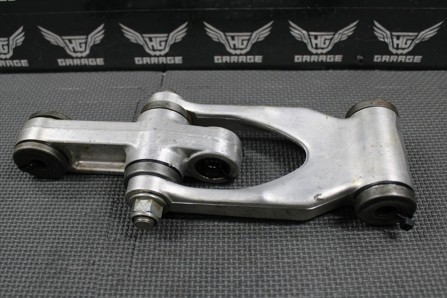 1995 89 - 98 SUZUKI RMX250 OEM REAR SHOCK LINKAGE CUSHION LEVER SET 62601 - 27811 - hggarage