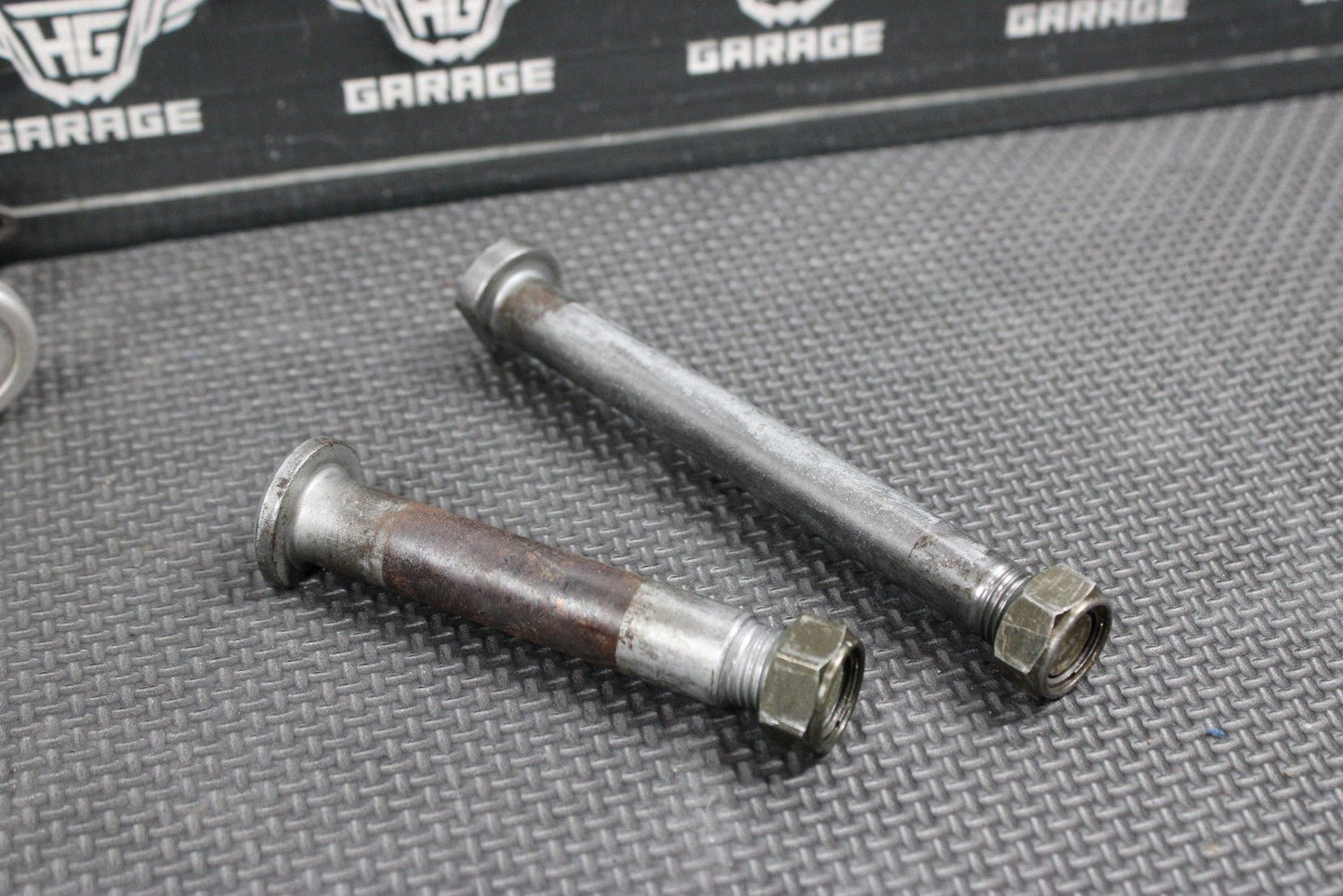 2006 YAMAHA YZ450F OEM REAR SHOCK LINKAGE LINKS RELAY ARM 5XC - 2217A - 90 - 00 - hggarage