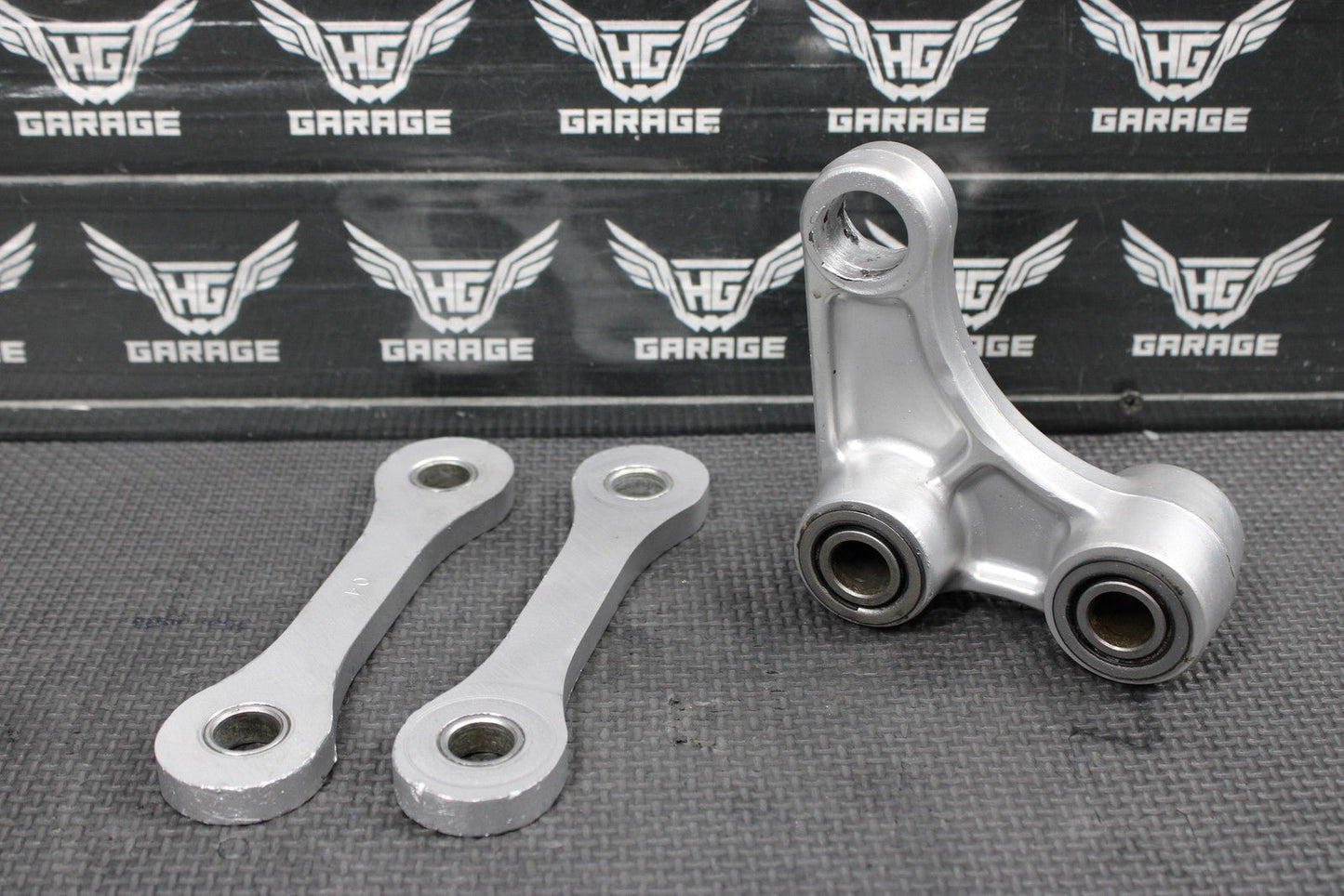 1997 KAWASAKI KX250 OEM REAR SHOCK LINKAGE LINKS RELAY ARM PARTS OR REPAIR! - hggarage