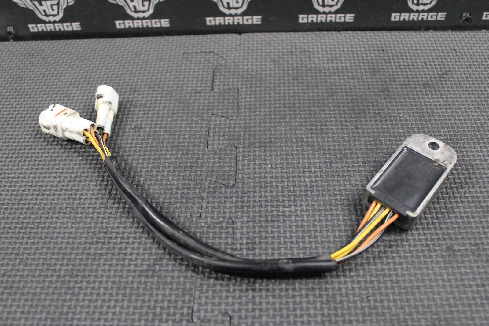 1999 SUZUKI 98 - 00 RM250 OEM RECTIFIER VOLTAGE REGULATOR 32800 - 37E20 - hggarage