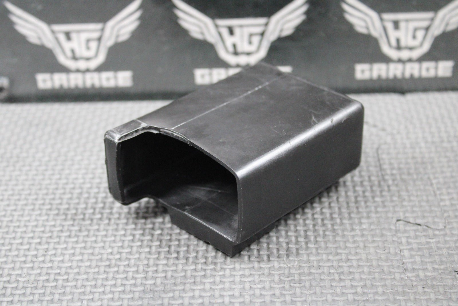2001 HONDA 89 - 01 CR500R OEM CDI RUBBER MOUNT SLEEVE BOOT HOLDER 30401 - KZ3 - 861 - hggarage