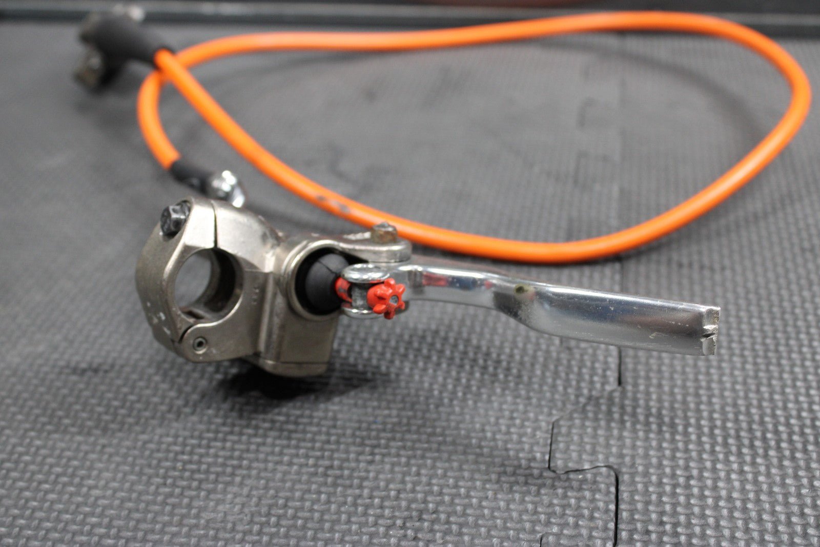 2000 KTM 250 380 EXC OEM MAGURA HYDRAULIC CLUTCH SLAVE CYLINDER MASTER CYLINDER - hggarage
