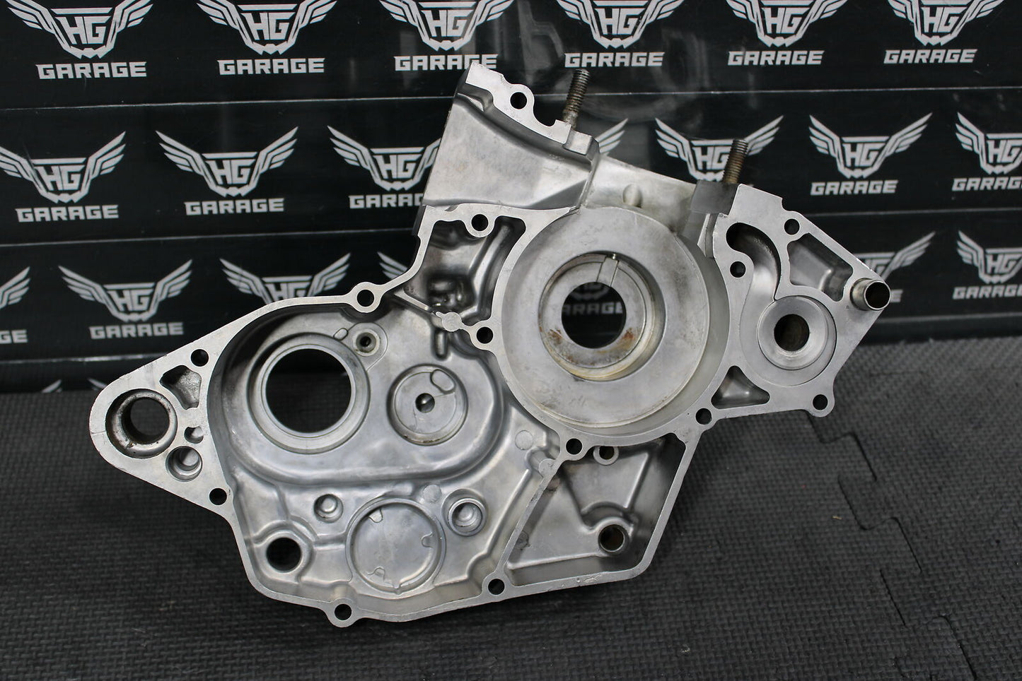 1999 SUZUKI RM125 OEM LEFT ENGINE MOTOR CRANKCASE CRANK CASES BLOCK