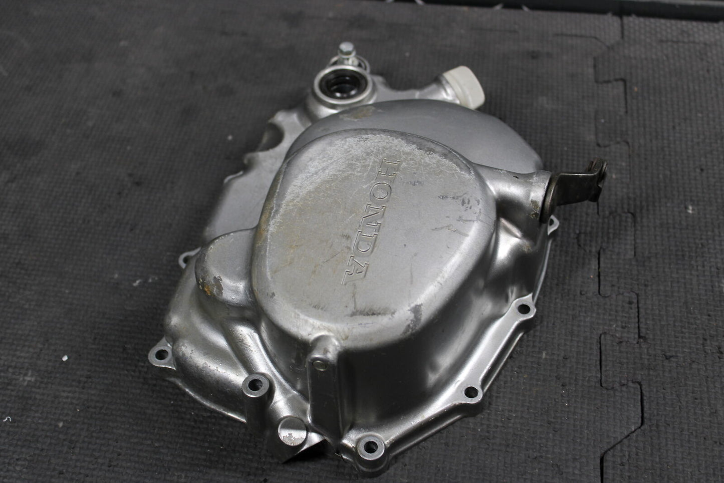 2000 HONDA XR200R 1990 1991 / 93-02 ENGINE MOTOR SIDE CLUTCH COVER 11330-KT0-830