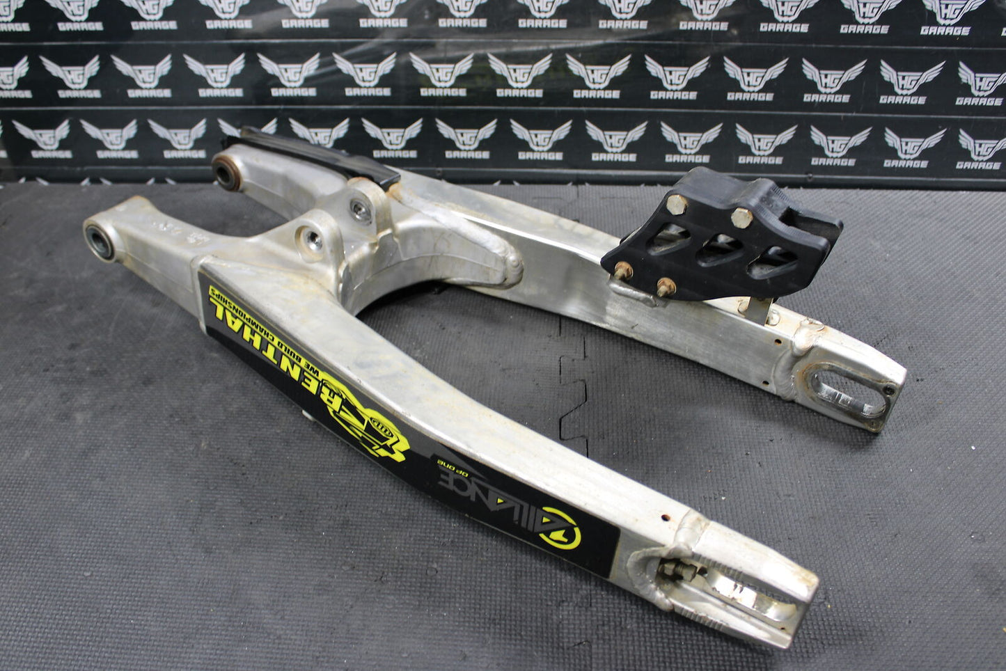 2012 SUZUKI RMZ450 RMZ450L RMZ450Z OEM SWINGARM SWING ARM SUSPENSION 61000-28H20