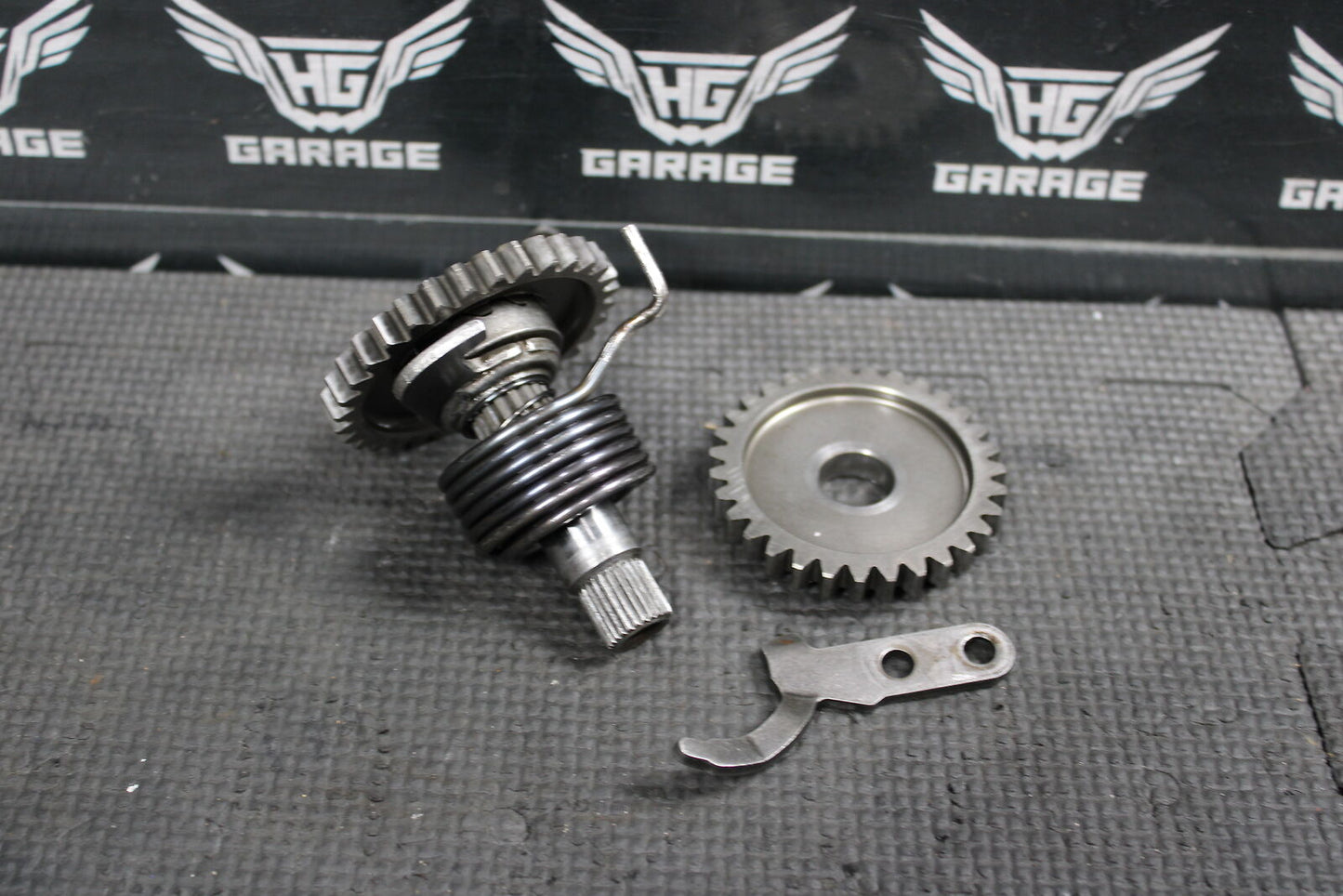 2005 KAWASAKI KX100 KX85 OEM KICKSTART KICK START SHAFT W IDLER GEAR