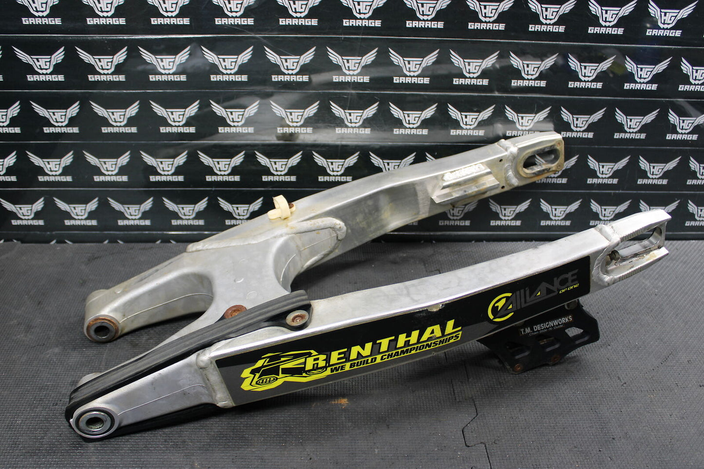 2012 SUZUKI RMZ450 RMZ450L RMZ450Z OEM SWINGARM SWING ARM SUSPENSION 61000-28H20