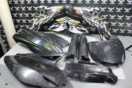 2009 KAWASAKI KX250F BLACK PLASTICS BODY KIT FENDERS SHROUDS MONSTER ENERGY