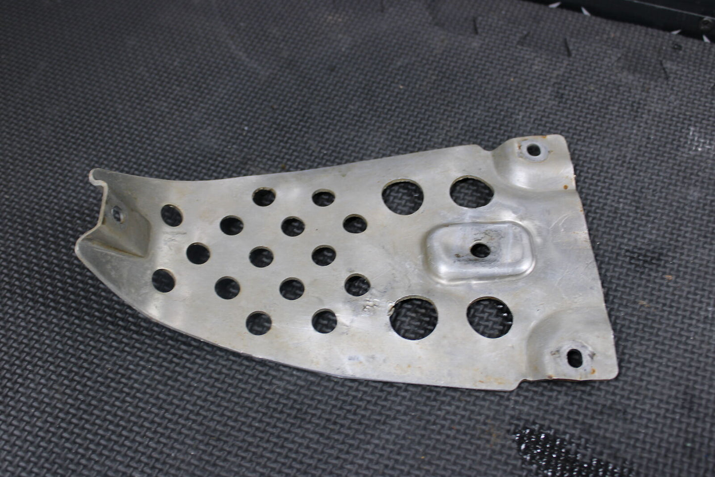 2004 KAWASAKI KX250F OEM LOWER BOTTOM SKID PLATE GUARD SHIELD 55020-0055