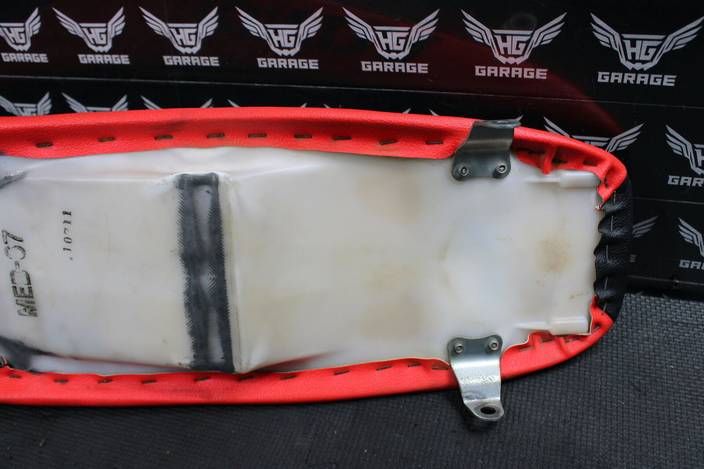 2002 HONDA CRF450R OEM SEAT SADDLE CUSHION ASSEMBLY 77100-MEB-670