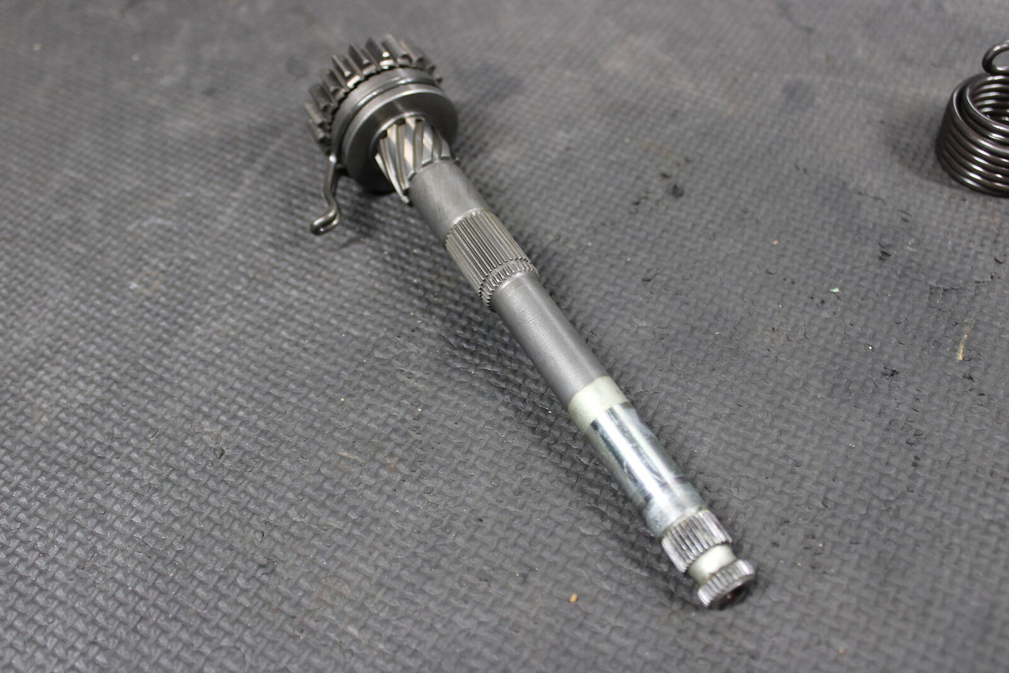 2000 HONDA XR50R OEM KICKSTART KICK START SHAFT W IDLER GEAR 28251-086-701