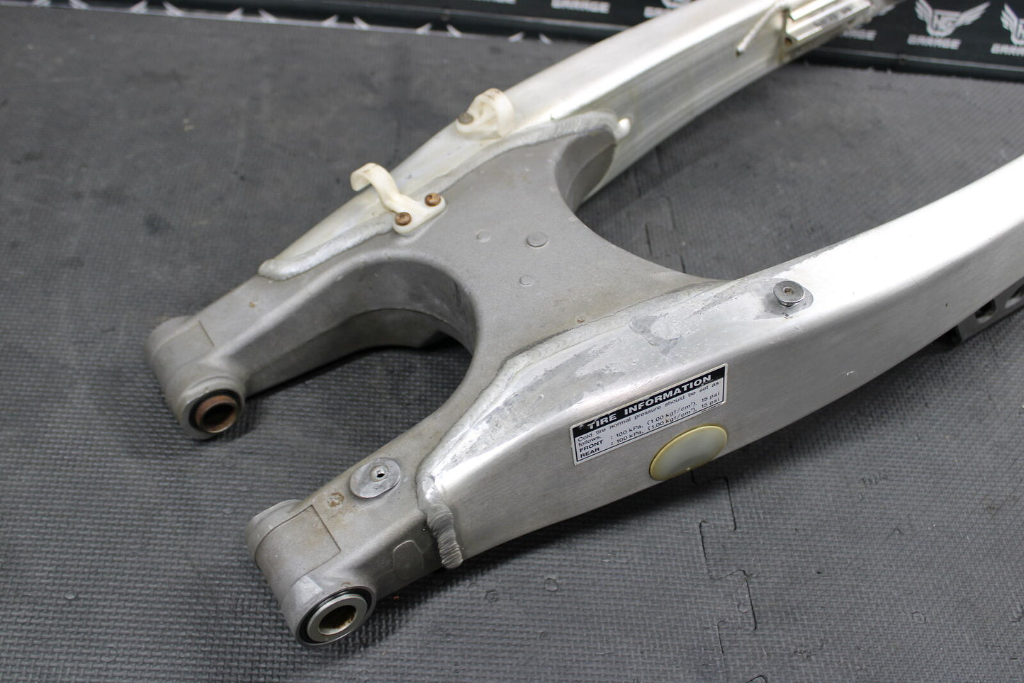 2007 YAMAHA WR250F WR450F YZ250F YZ450F OEM SWINGARM SWING ARM SUSPENSION