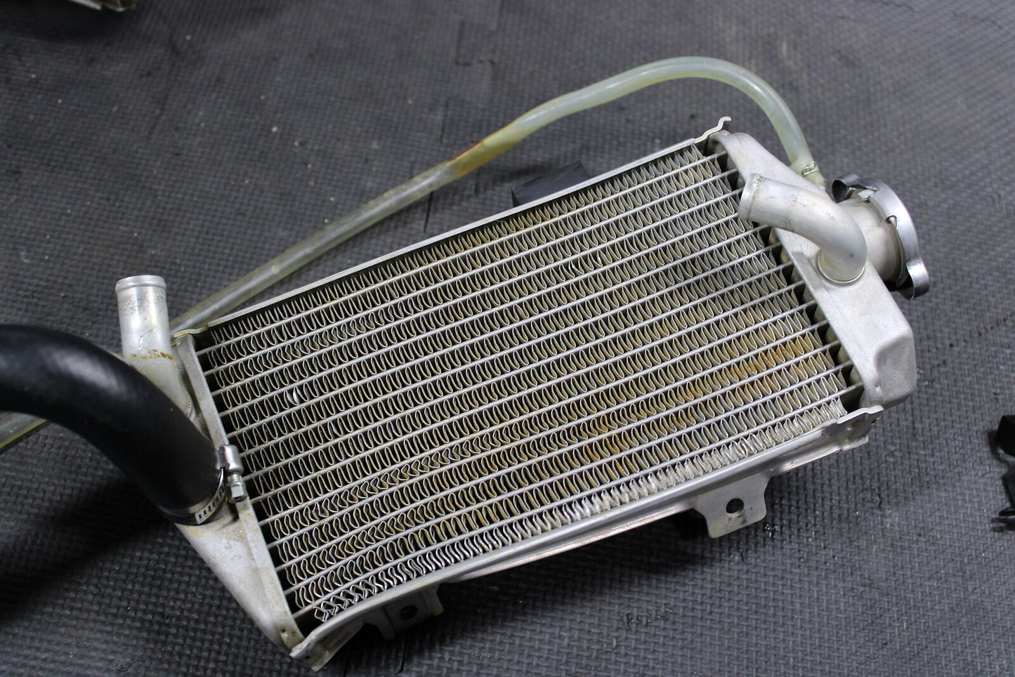 2016 HONDA CRF250R OEM ENGINE MOTOR COOLING COOLER RADIATOR 19100-KRN-A81